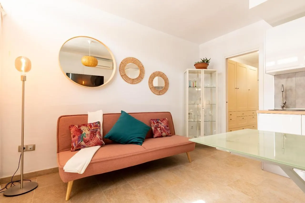 Quality And Peaceful Stay In Playa Del Ingles Spain